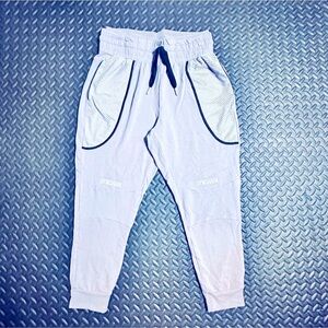 Gymshark women's Movement joggers lilac